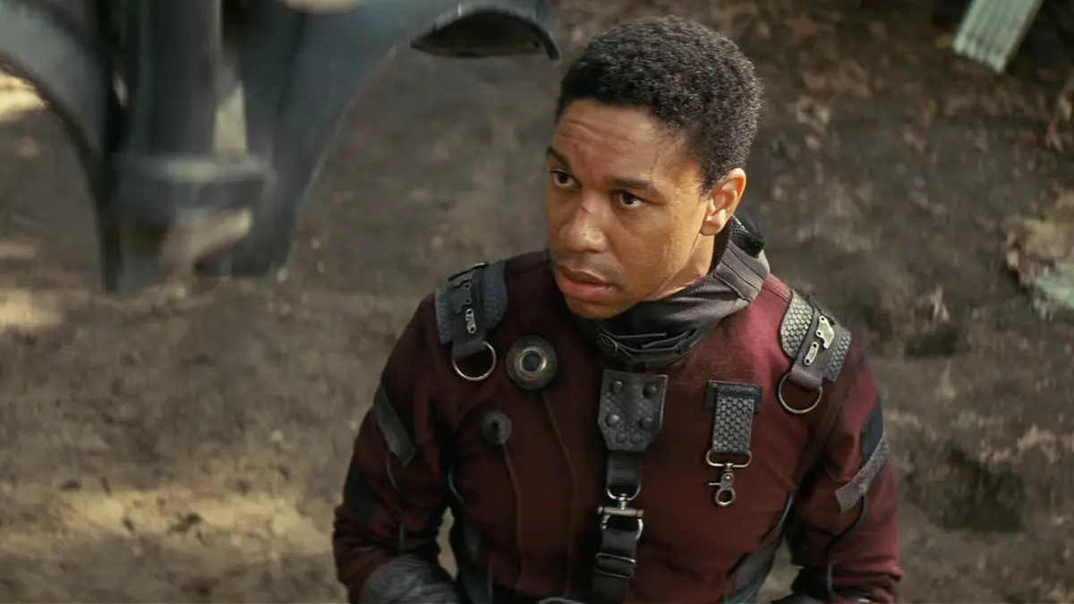 fallout reparto aaron morten