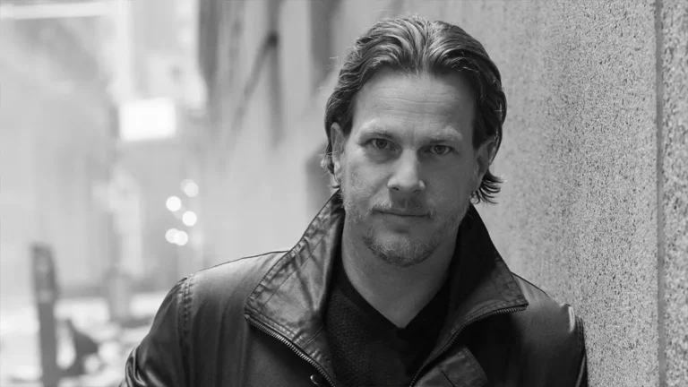 Jonathan Nolan