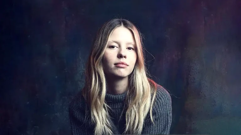 starfighter mia goth