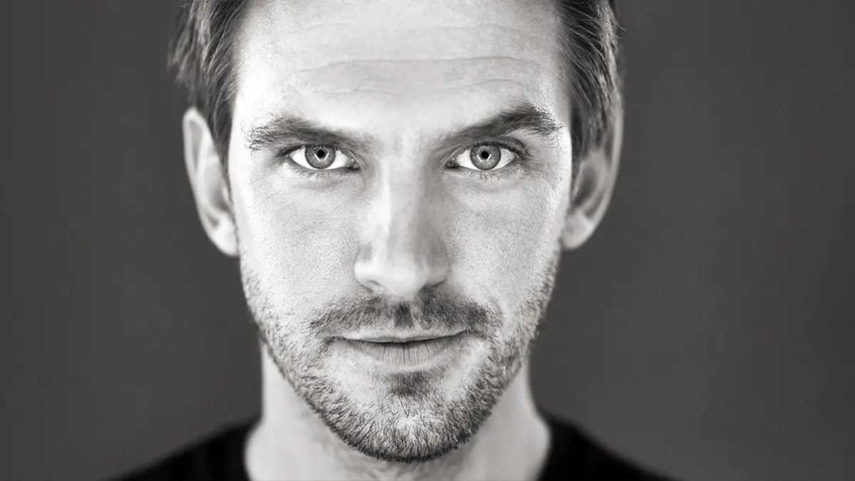LEGO Star Wars: Dan Stevens se suma a la secuela Fragmentos del Pasado