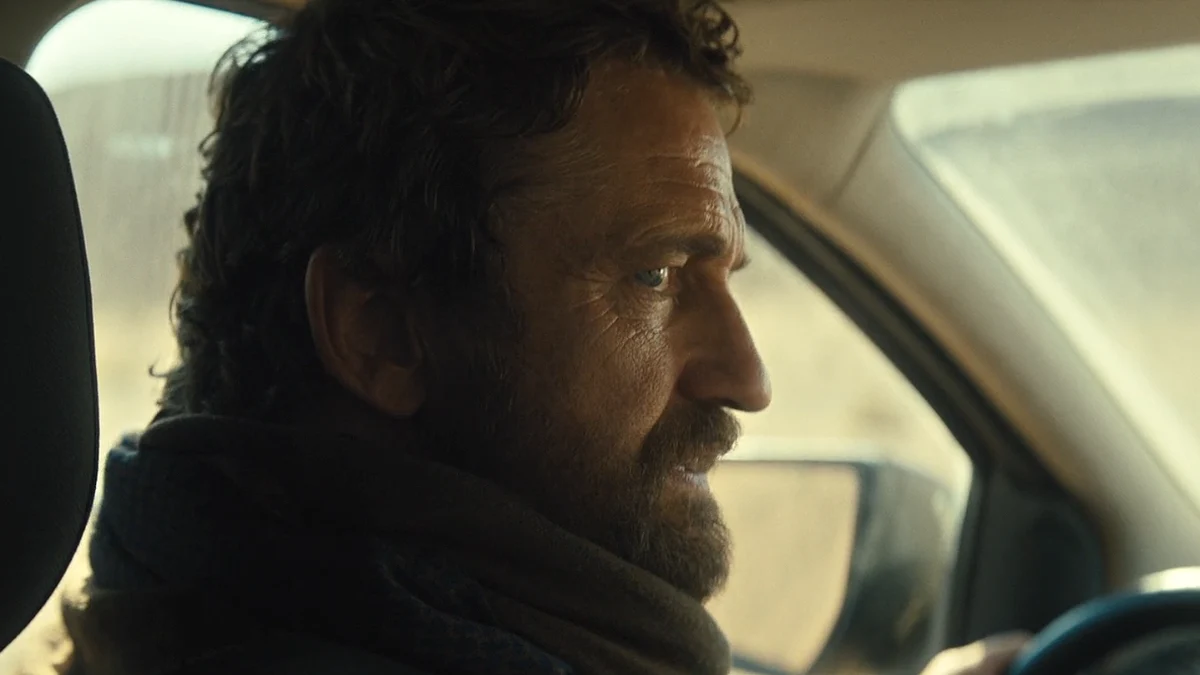 critica escape bajo fuego