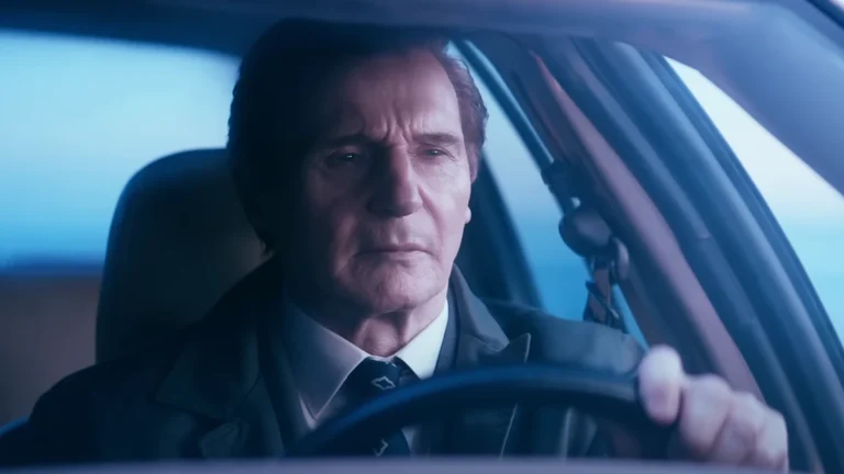 the naked gun 2025 critica