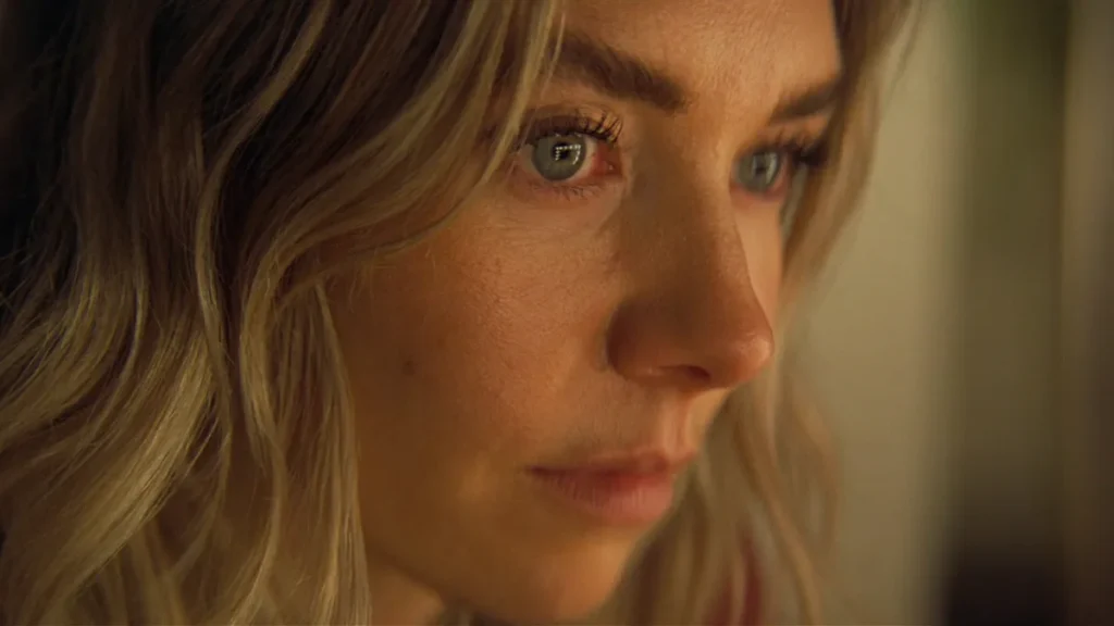 critica la noche siempre llega