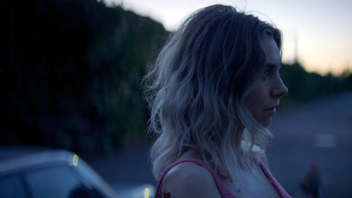 critica la noche siempre llega