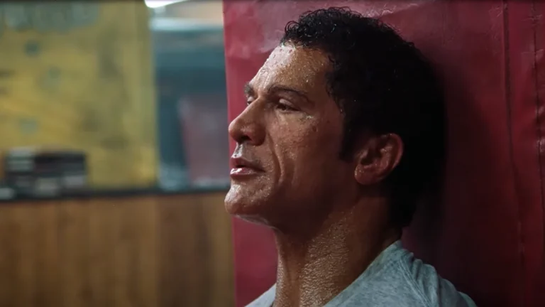 critica the smashing machine