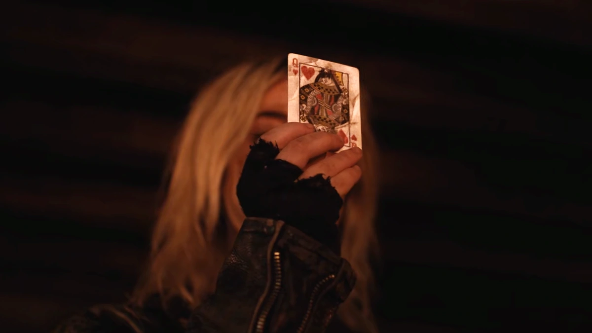 yellowjackets reina de corazones