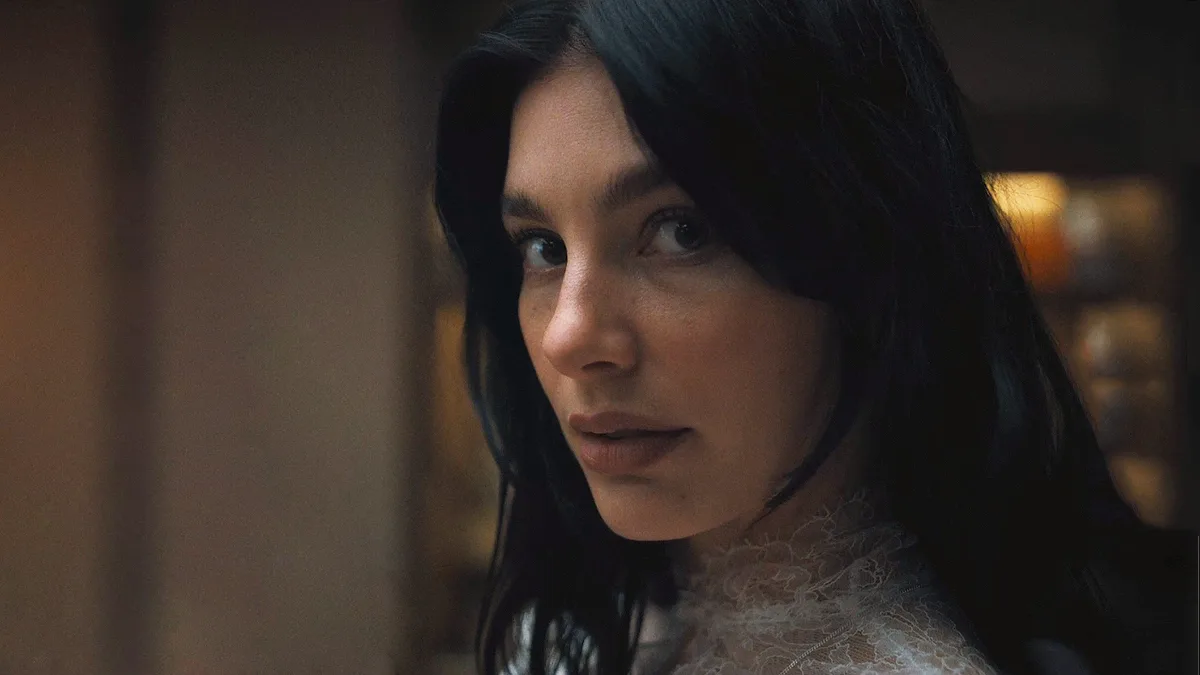 algo terrible está a punto de suceder maldicion